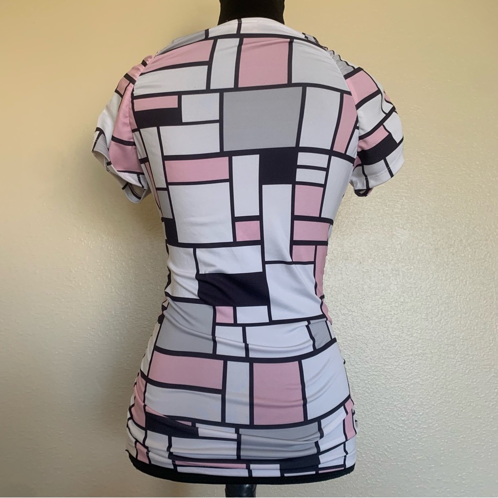 Entry Geometric Color Block Top - Pink, Black, White - Picture 2 of 3